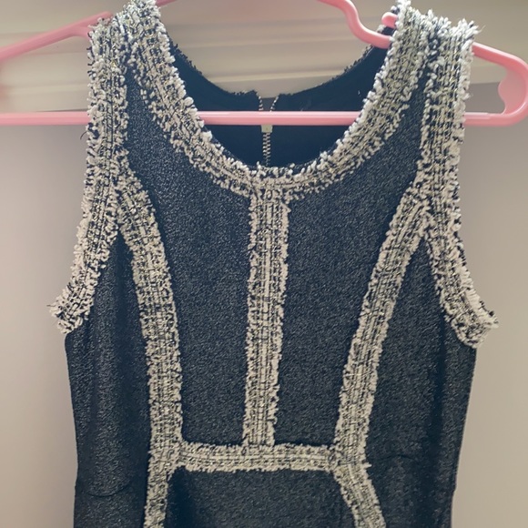 Cute dress ! Size 6/7 - great condition - Picture 2 of 3